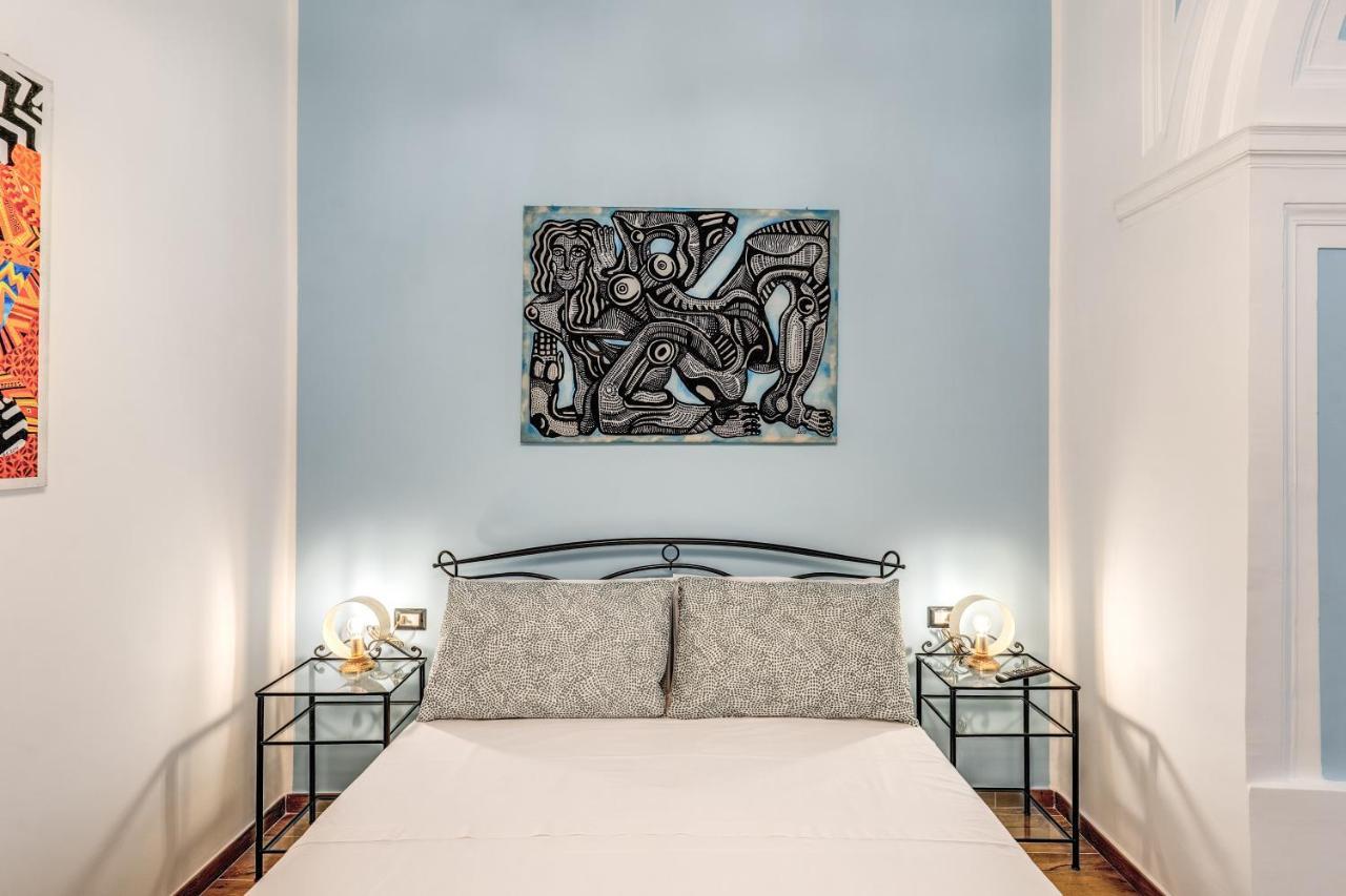 The Quarters Naples Apartments Екстериор снимка