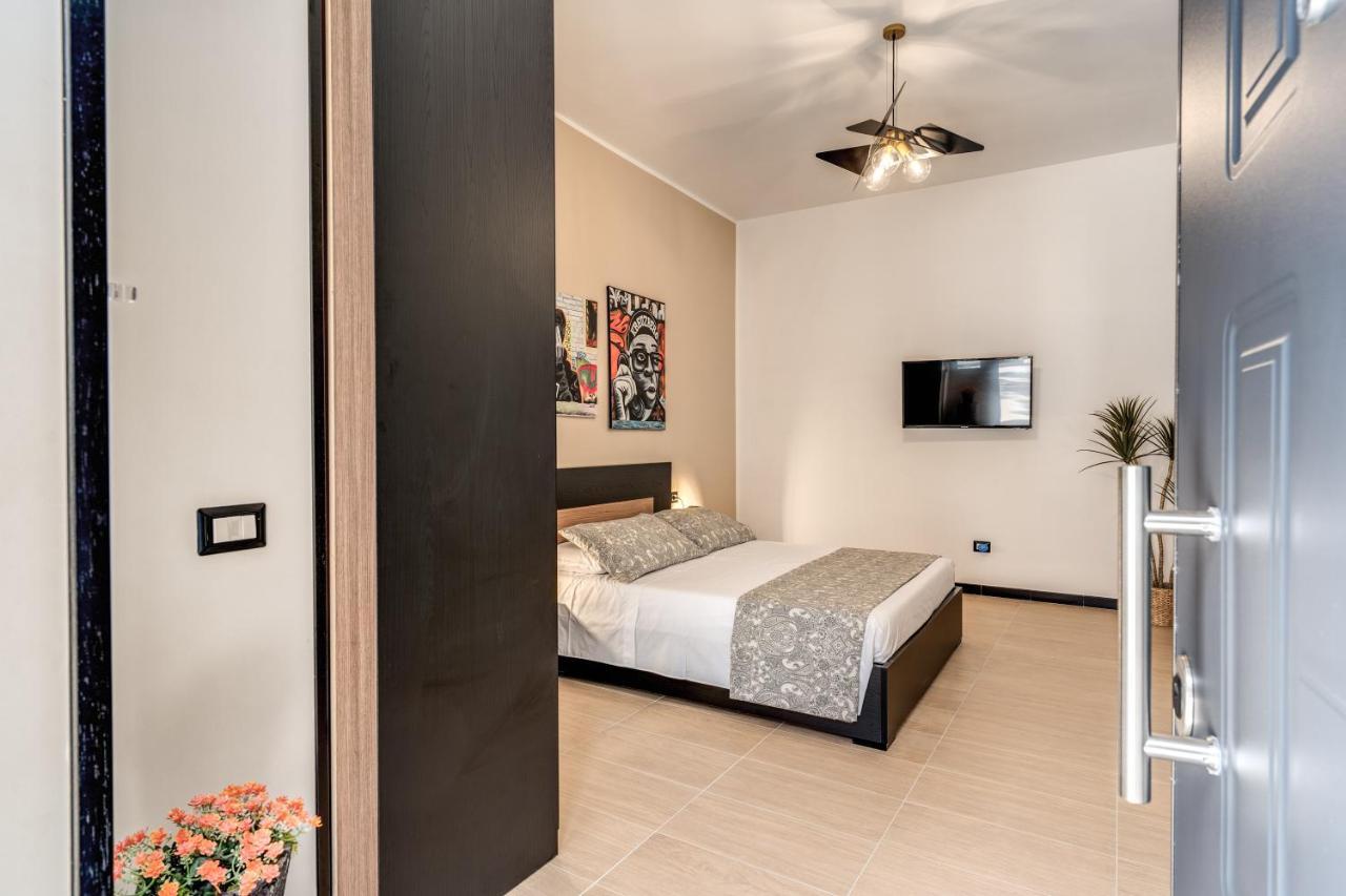 The Quarters Naples Apartments Екстериор снимка