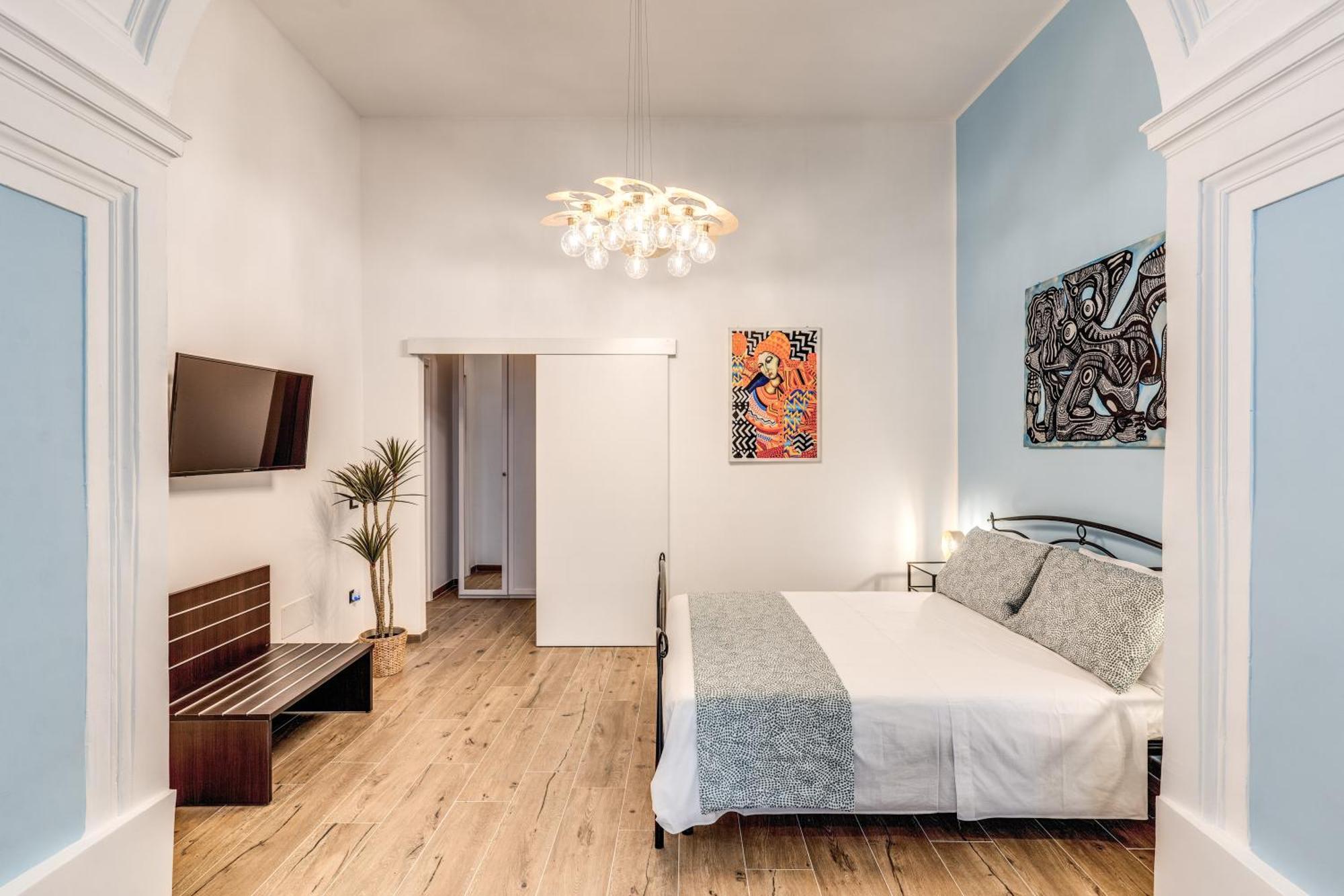 The Quarters Naples Apartments Екстериор снимка