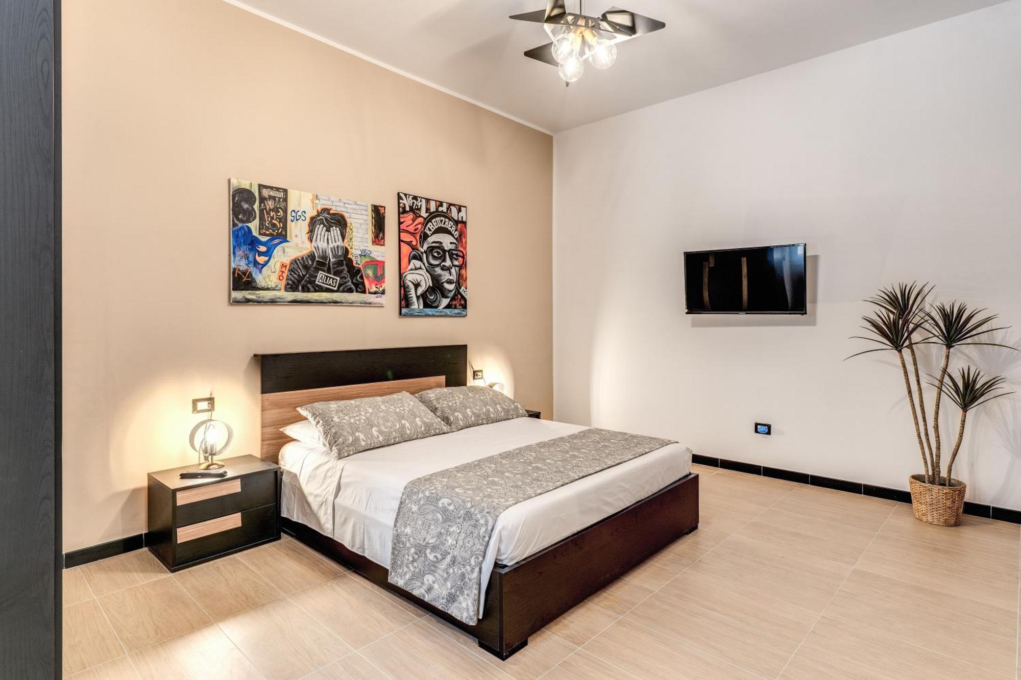 The Quarters Naples Apartments Екстериор снимка