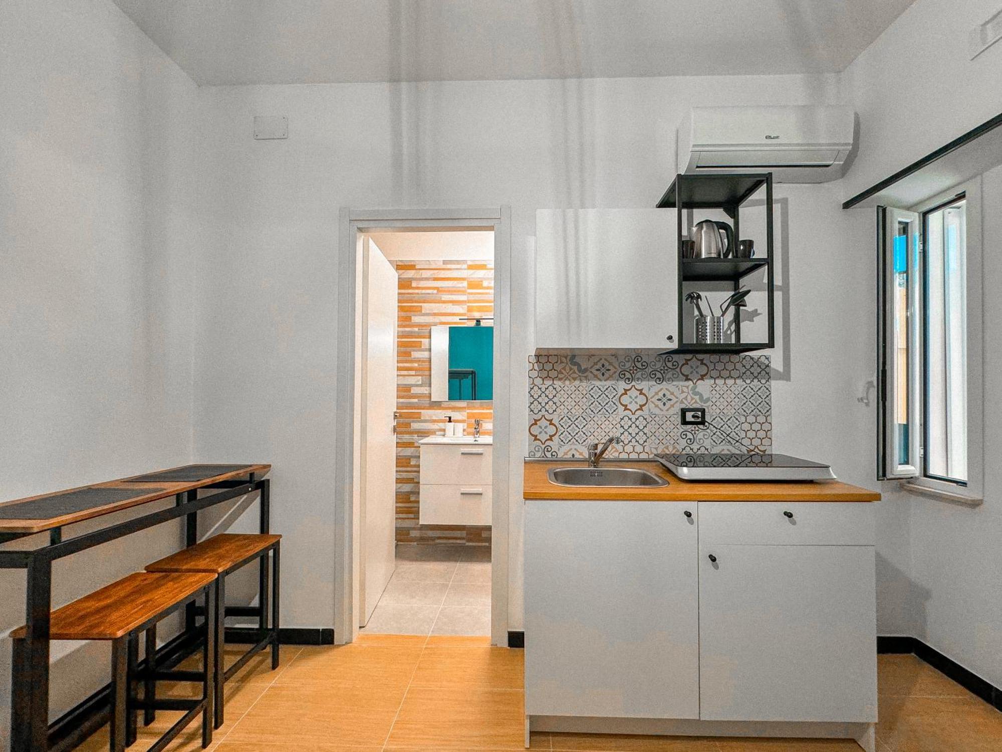 The Quarters Naples Apartments Екстериор снимка