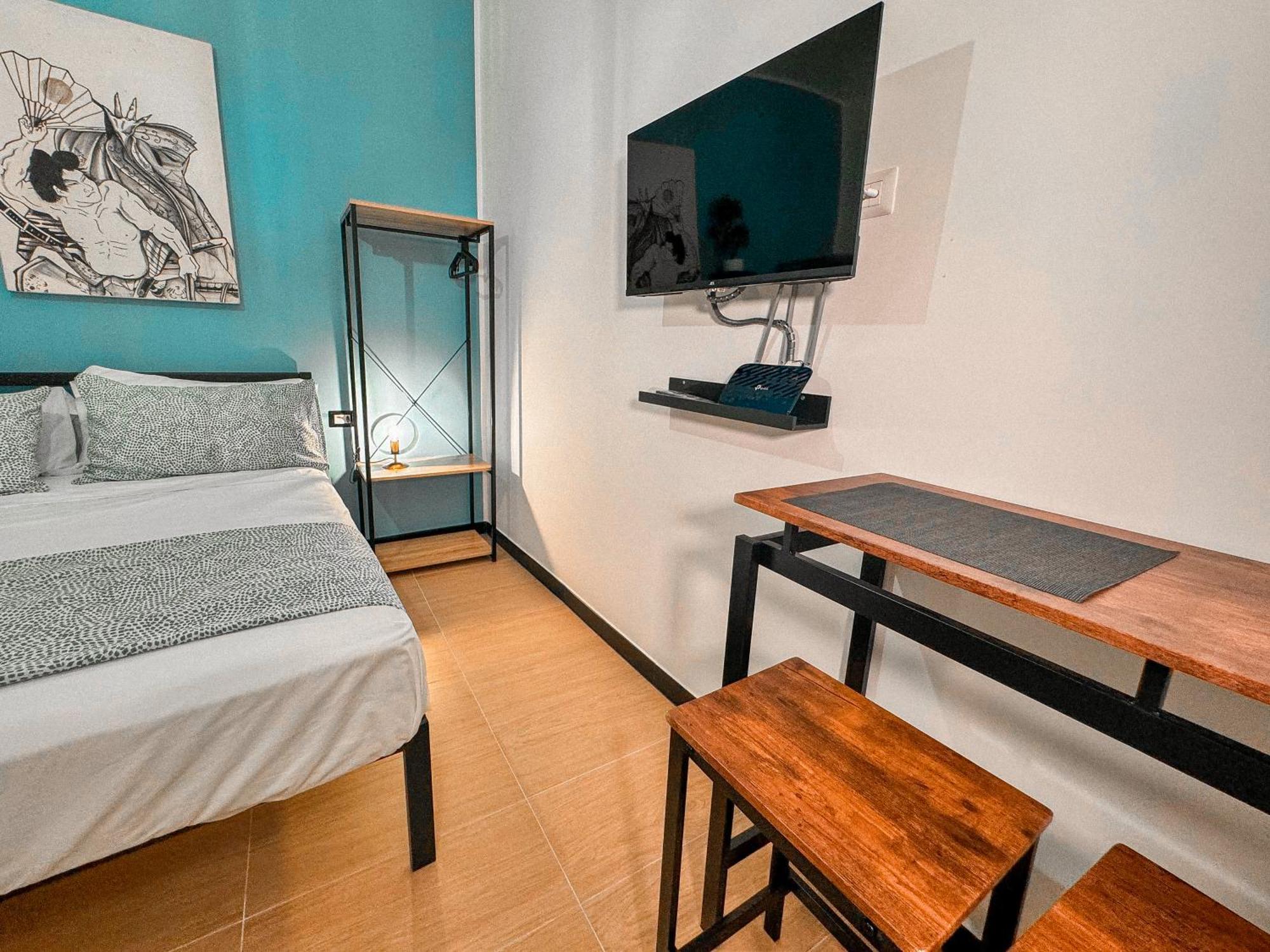 The Quarters Naples Apartments Екстериор снимка