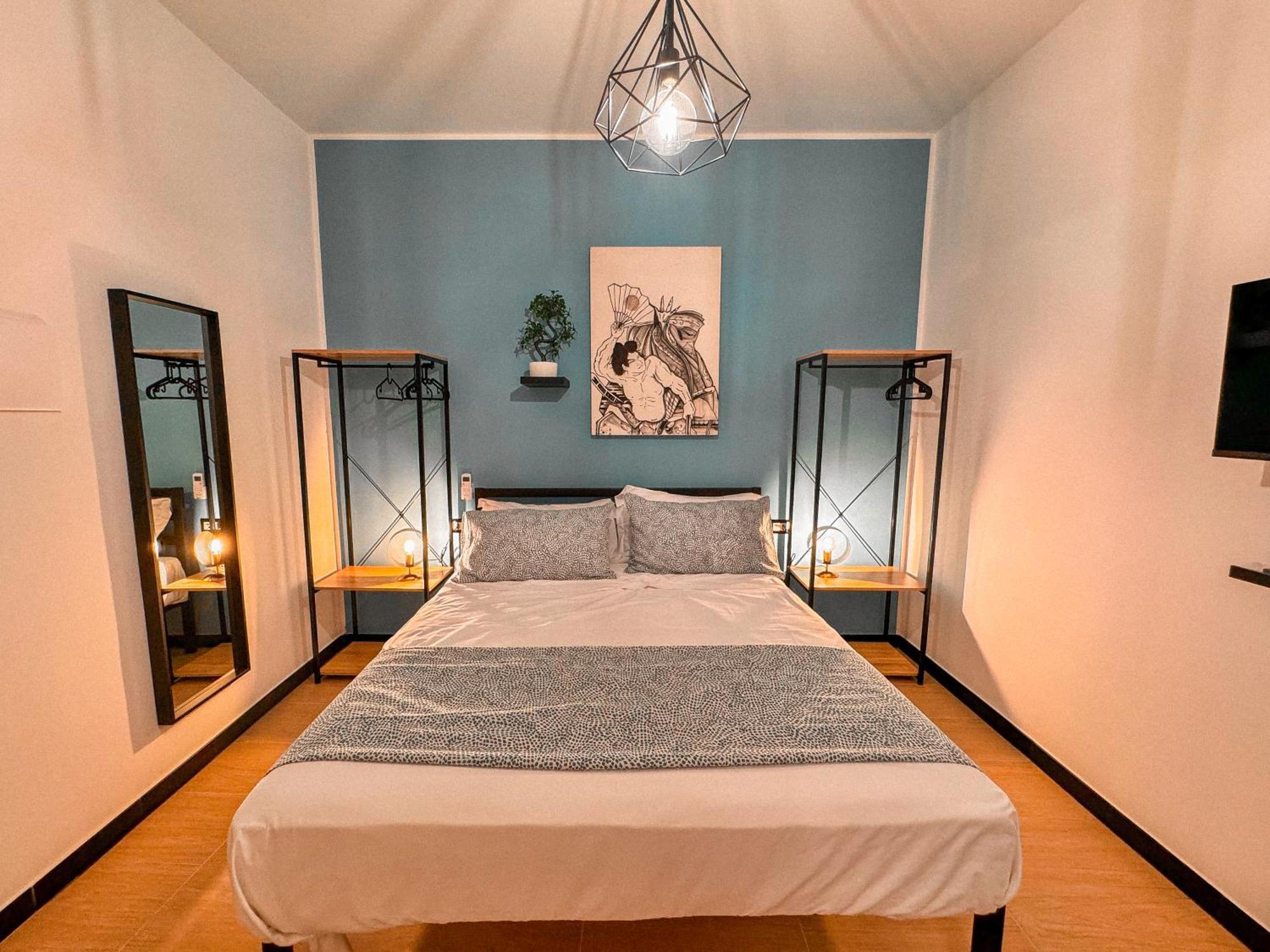 The Quarters Naples Apartments Екстериор снимка