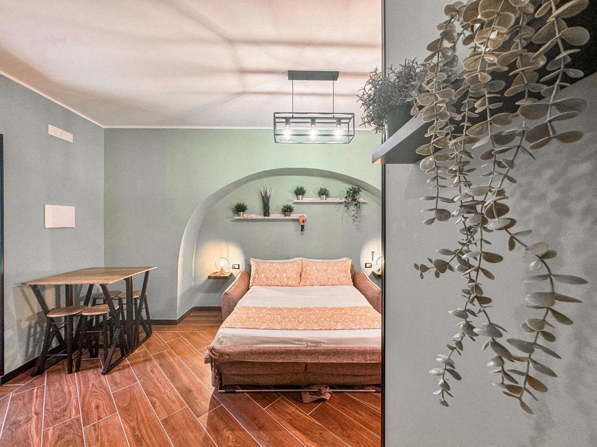 The Quarters Naples Apartments Екстериор снимка